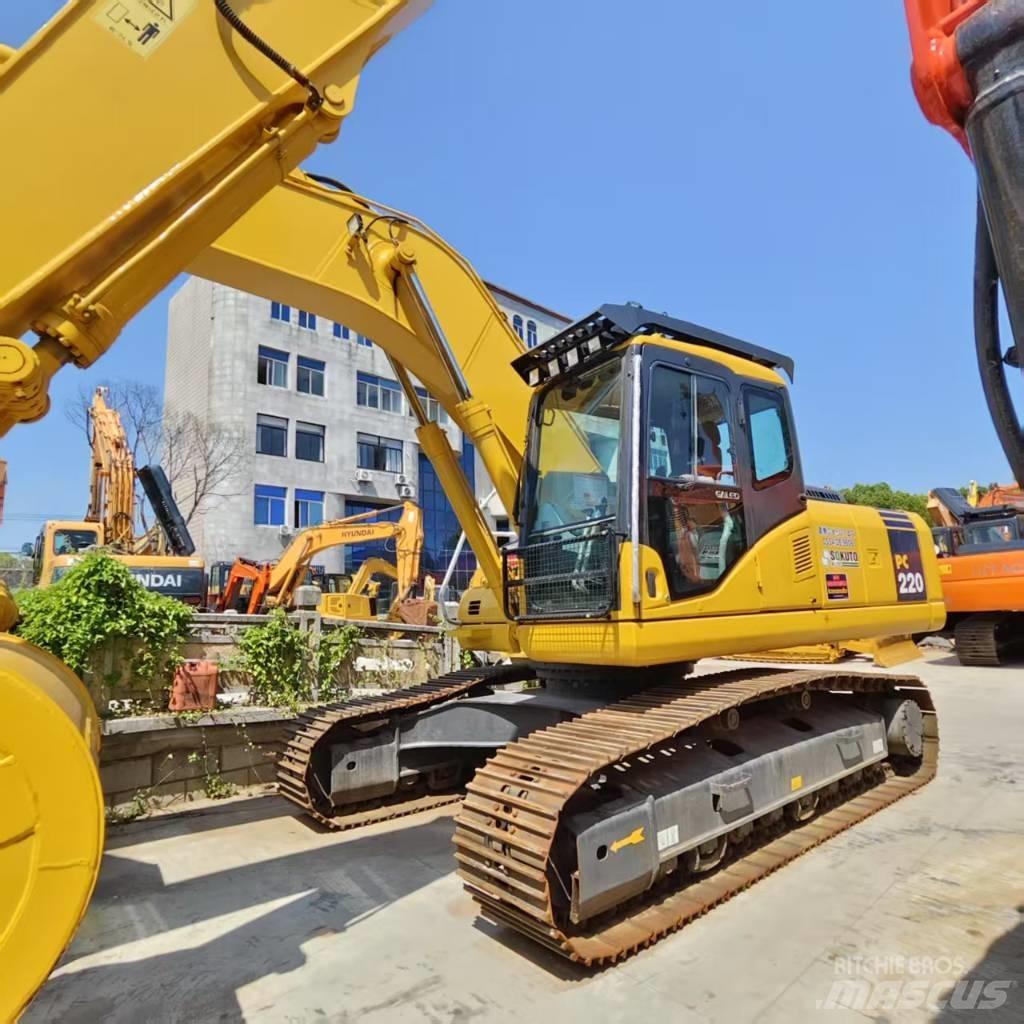 Komatsu PC 220 Bagri goseničarji
