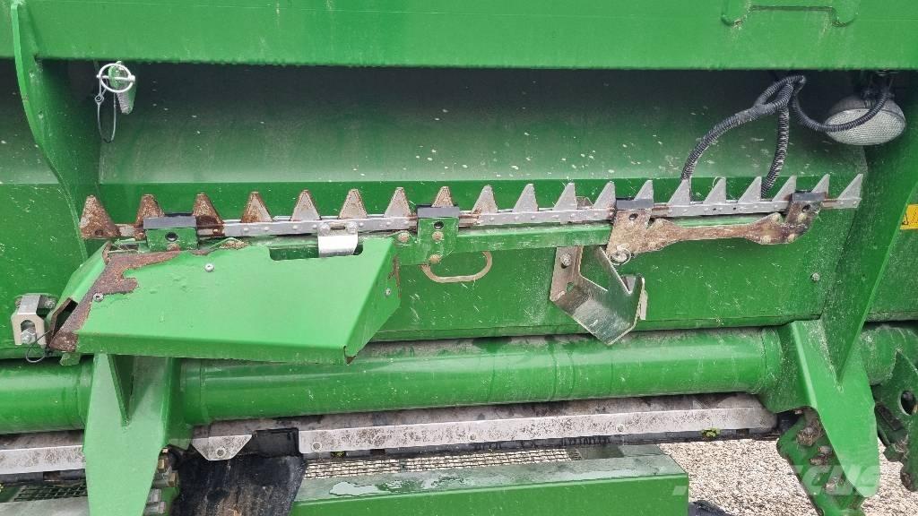 John Deere T670i Kombajni