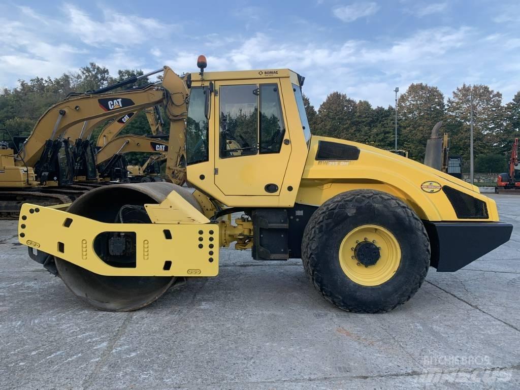 Bomag BW 213 D H-4 Enojni valjarji