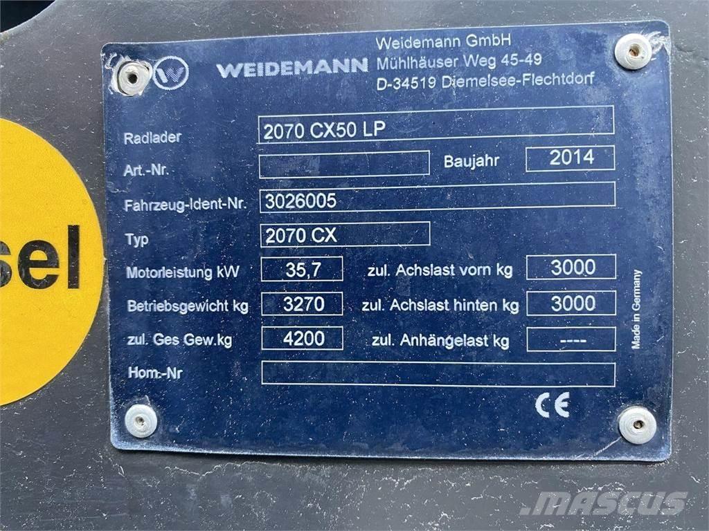 Weidemann 2070 Večnamenski nakladalci
