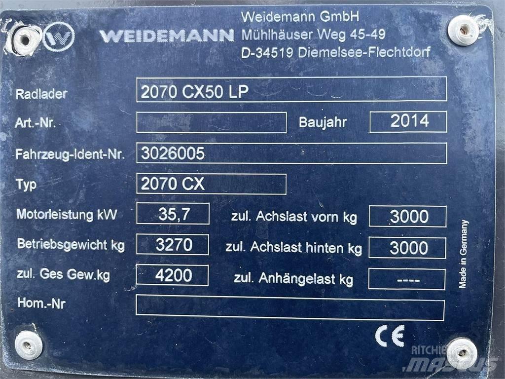 Weidemann 2070 Večnamenski nakladalci