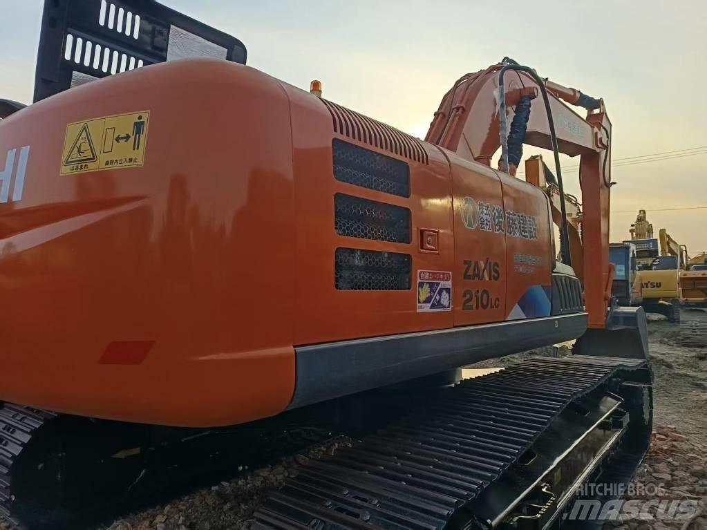 Hitachi ZX210LC Bagri goseničarji