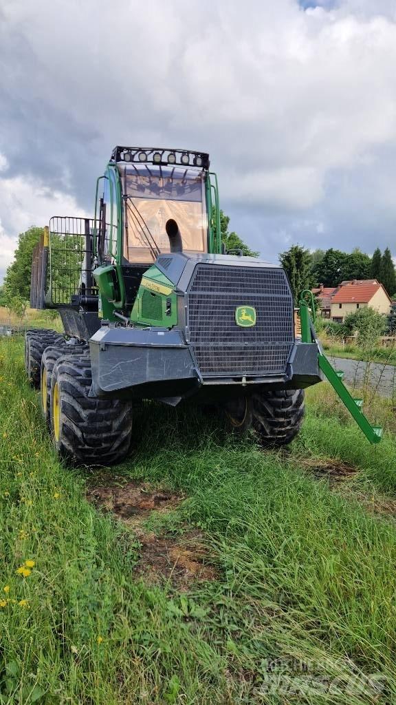 John Deere 1010G Forwarderji