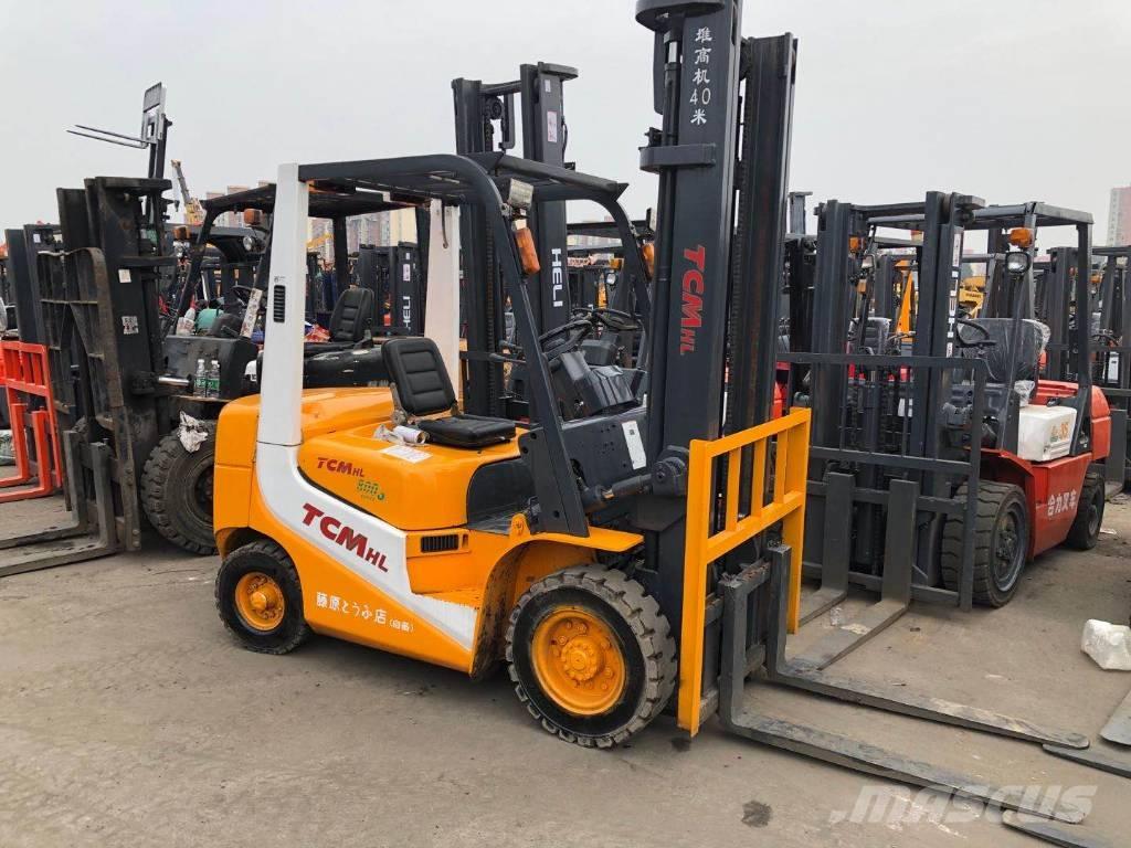 TCM FD30 Dizelski viličarji