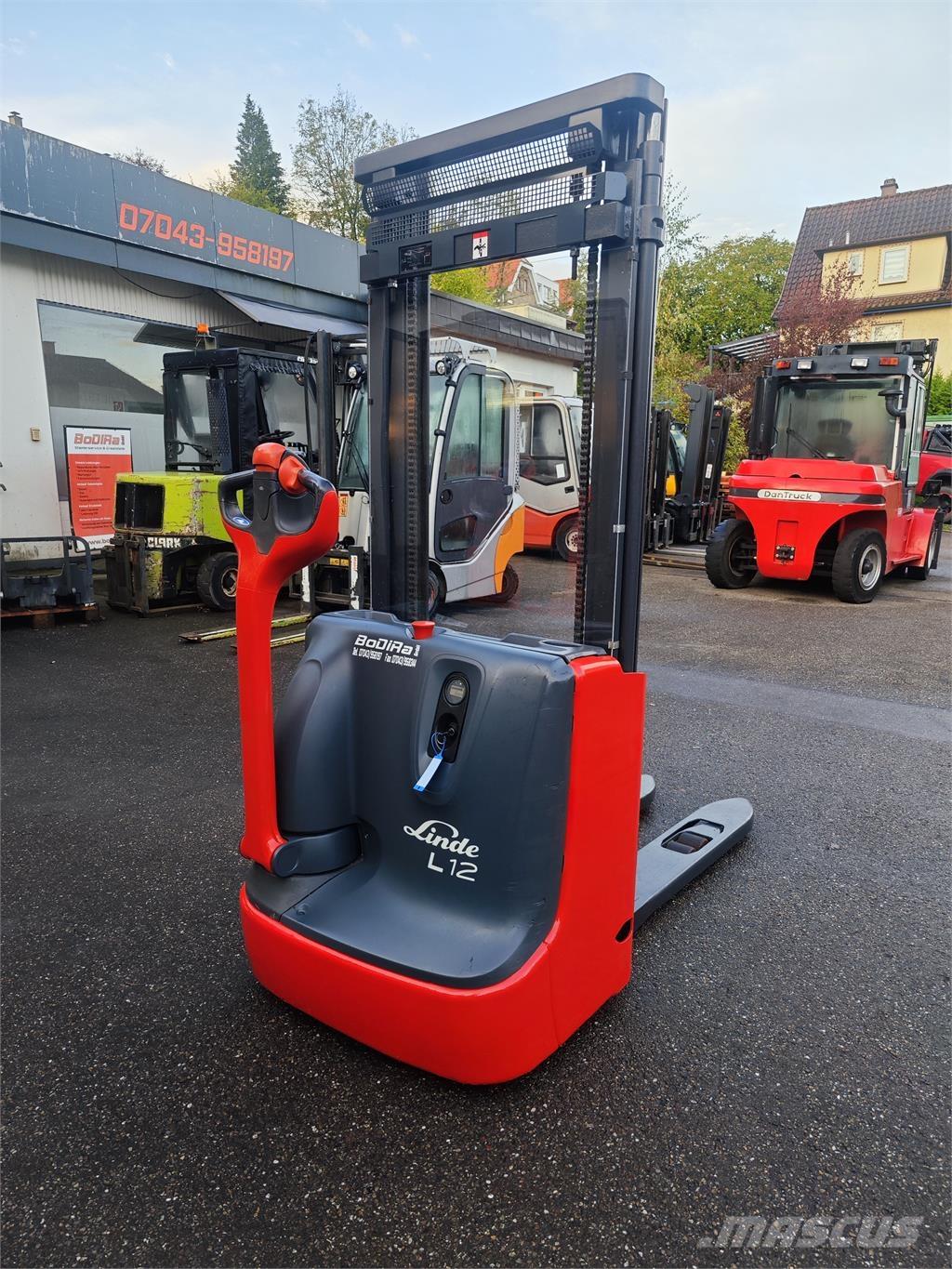 Linde L 12 Samopogonski ročni viličarji