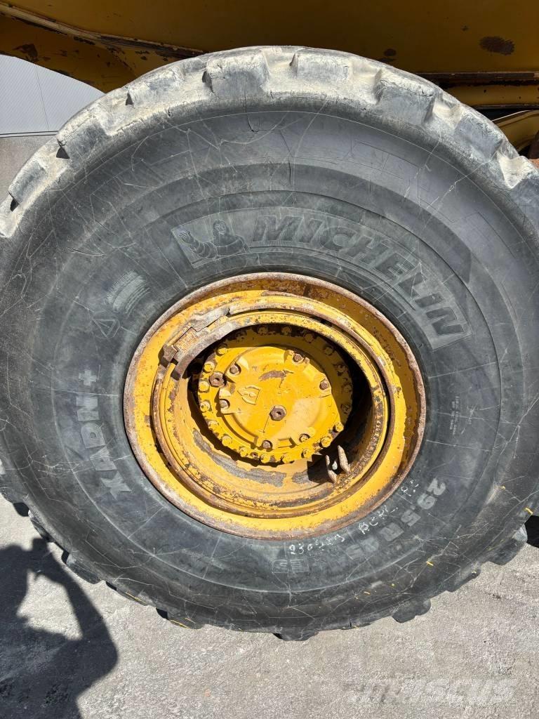 CAT 745 C Zglobni demperji