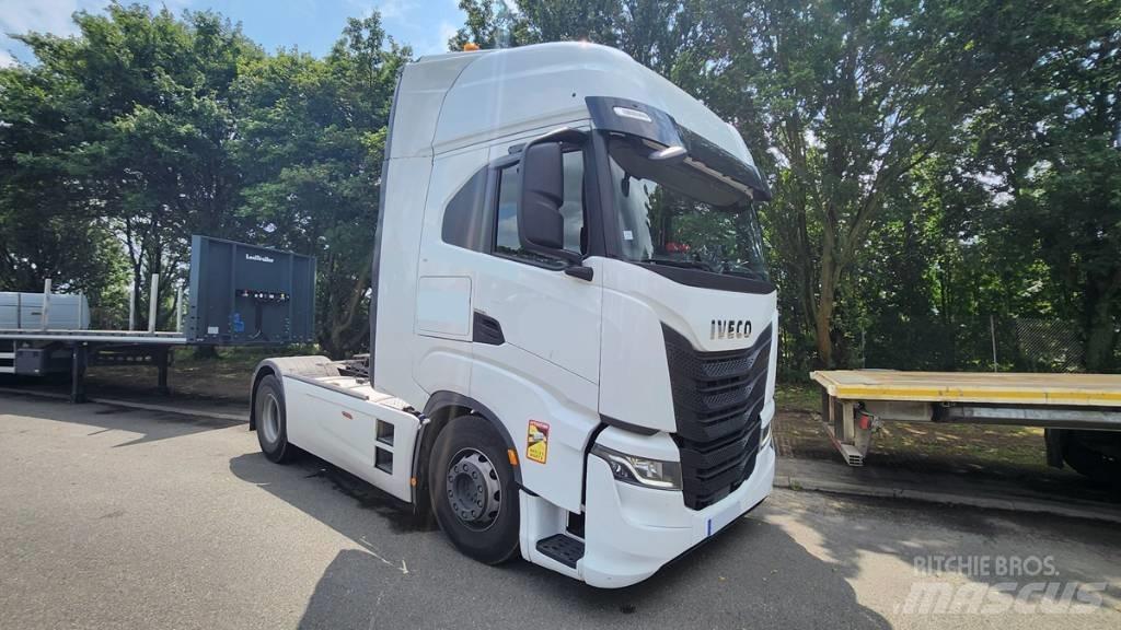 Iveco Saway 530 Vlačilci