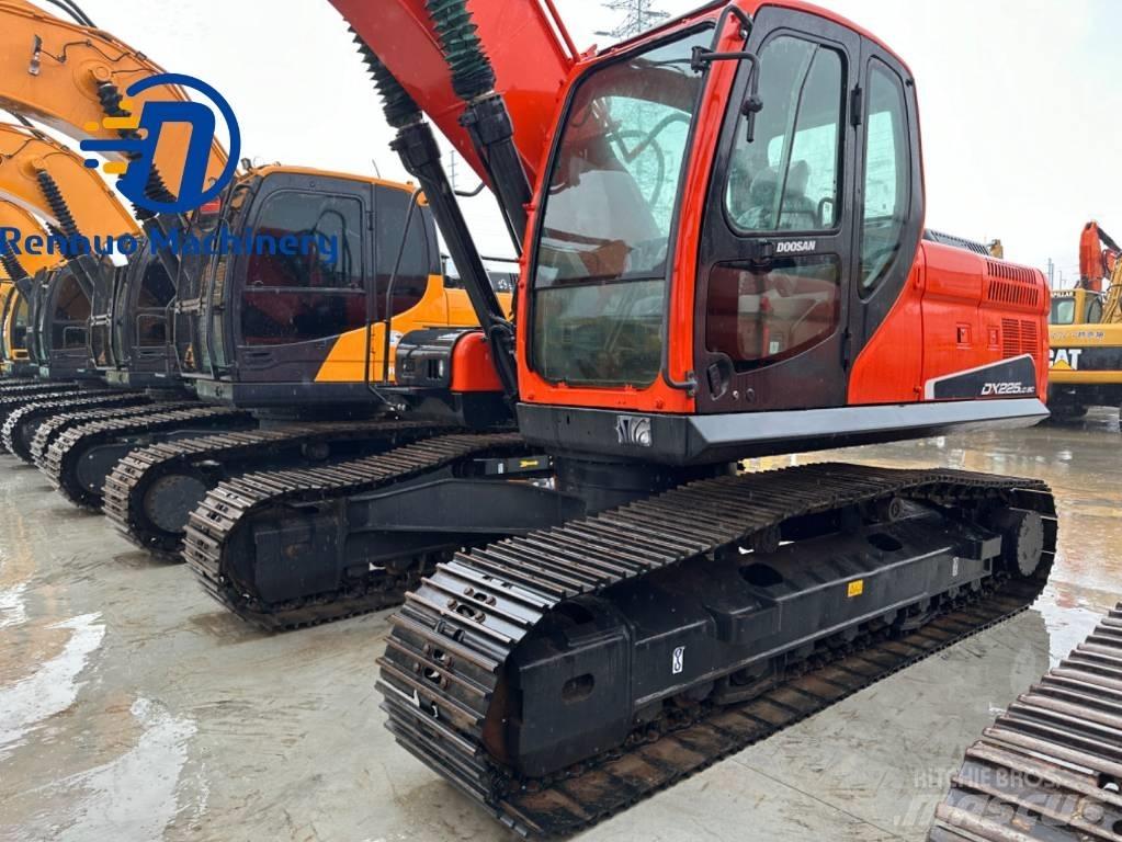 Doosan DX 225 LC-9C Bagri goseničarji