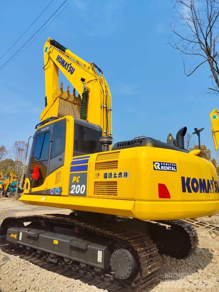 Komatsu PC 200 Bagri goseničarji