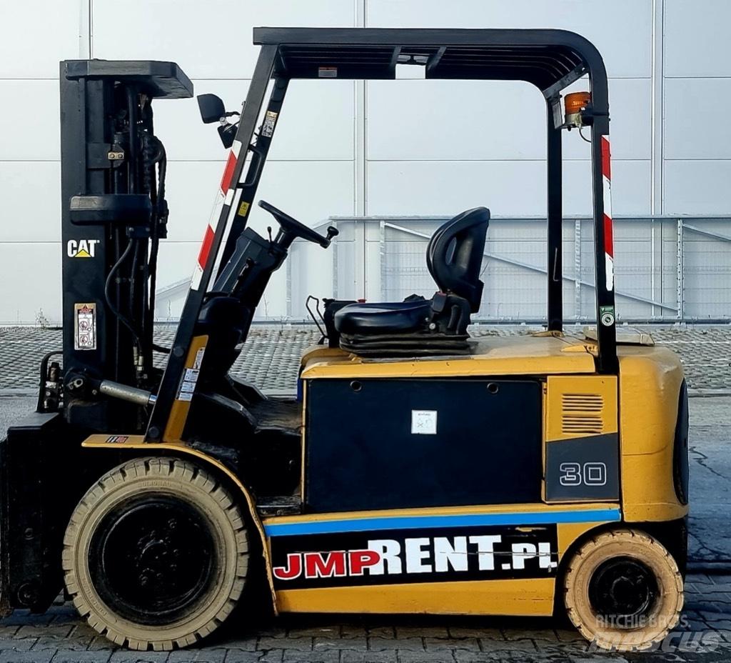 CAT EP 30 K PAC Električni viličarji