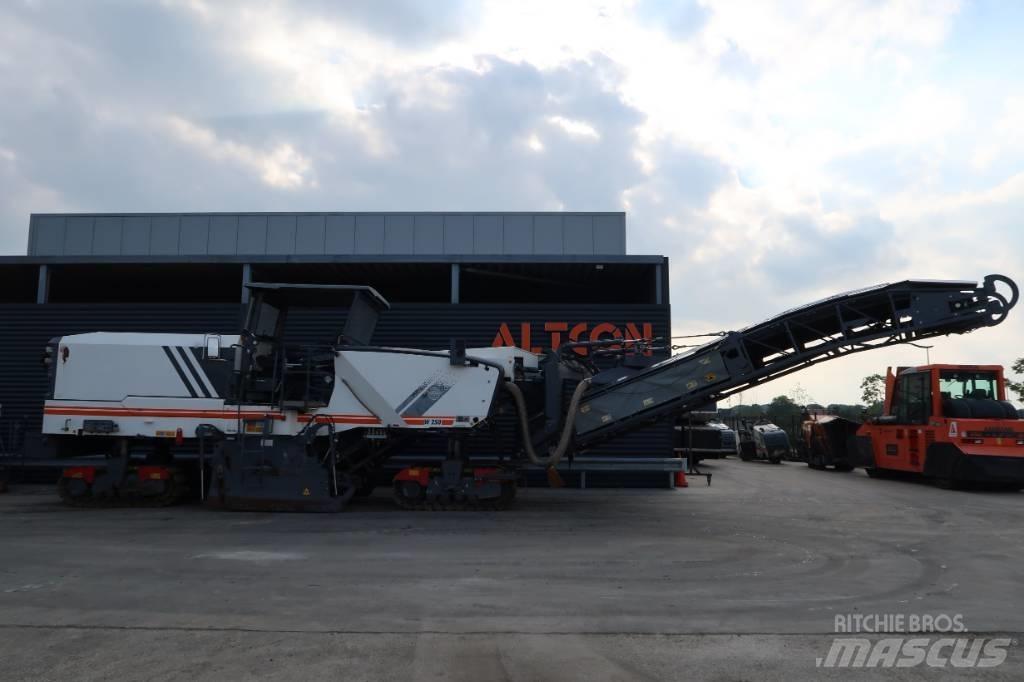 Wirtgen W 250 Freze za asfalt