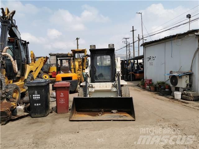 Bobcat S130 Skid steer mini nakladalci
