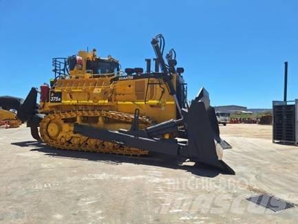 Komatsu D 375 A-8 Buldožerji goseničarji