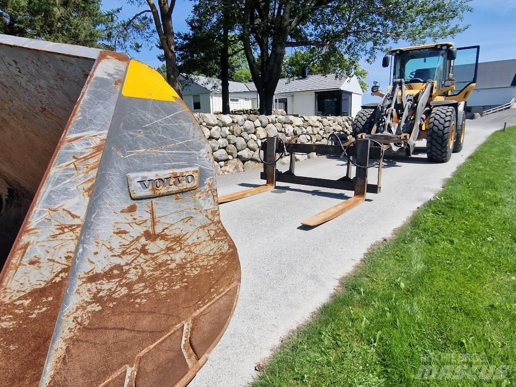 Volvo L 70 G Kolesni nakladalci
