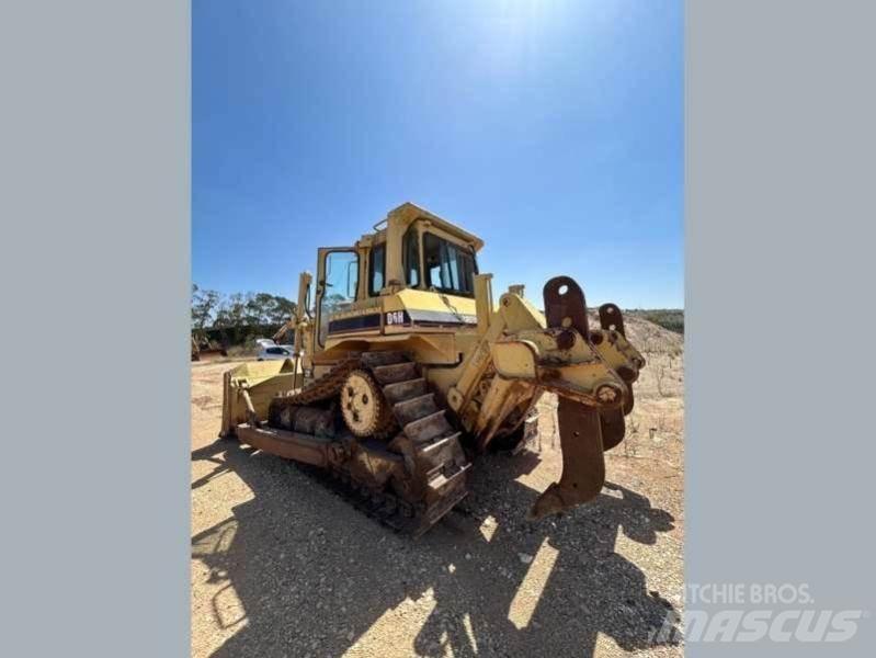 CAT D6H Buldožerji goseničarji