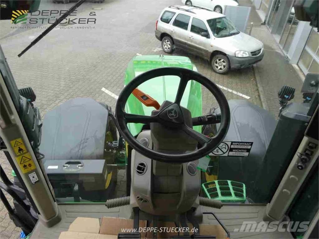 John Deere 7R 330 Traktorji