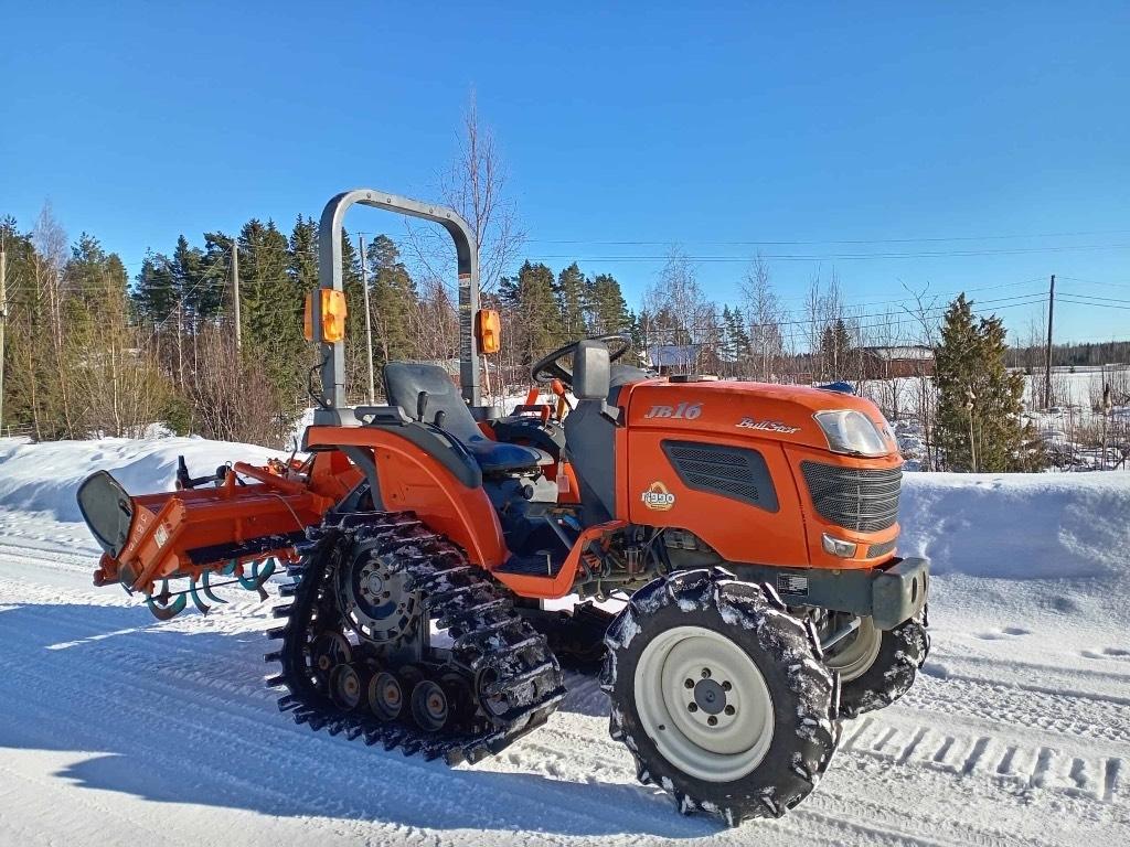 Kubota JB 16-PC Traktorji