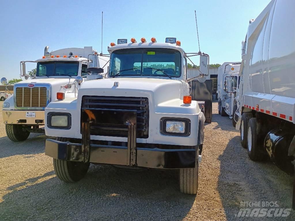 Mack RD 688 S Komunalni tovornjaki