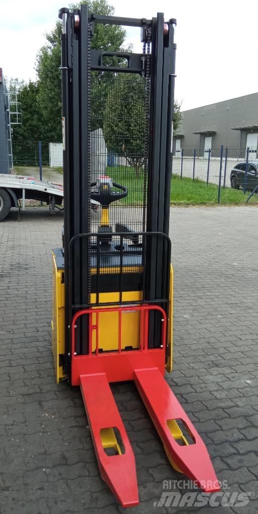 Hyster S1.5S Ročni električni viličar