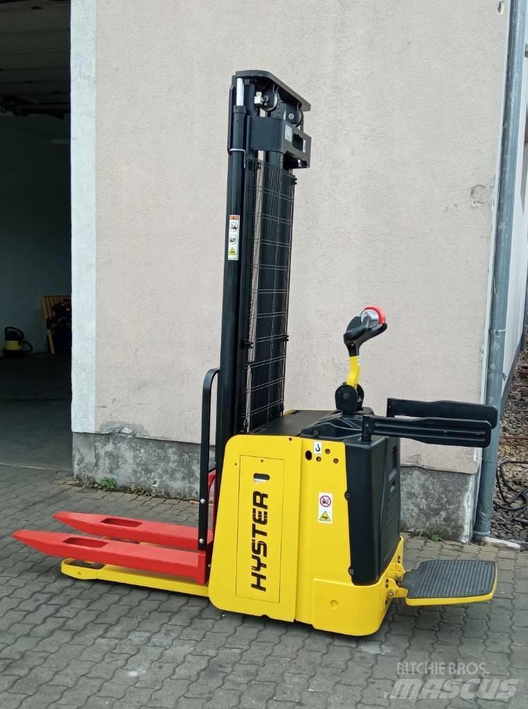 Hyster S1.5S Ročni električni viličar