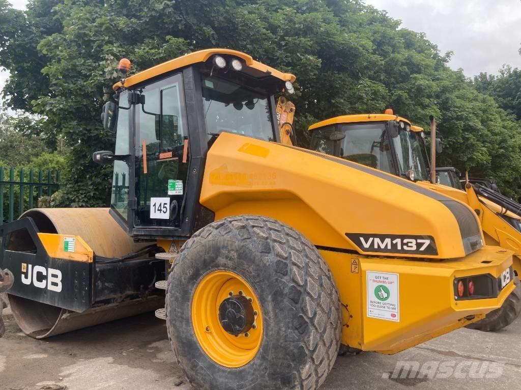 JCB VM137 2015 Enojni valjarji