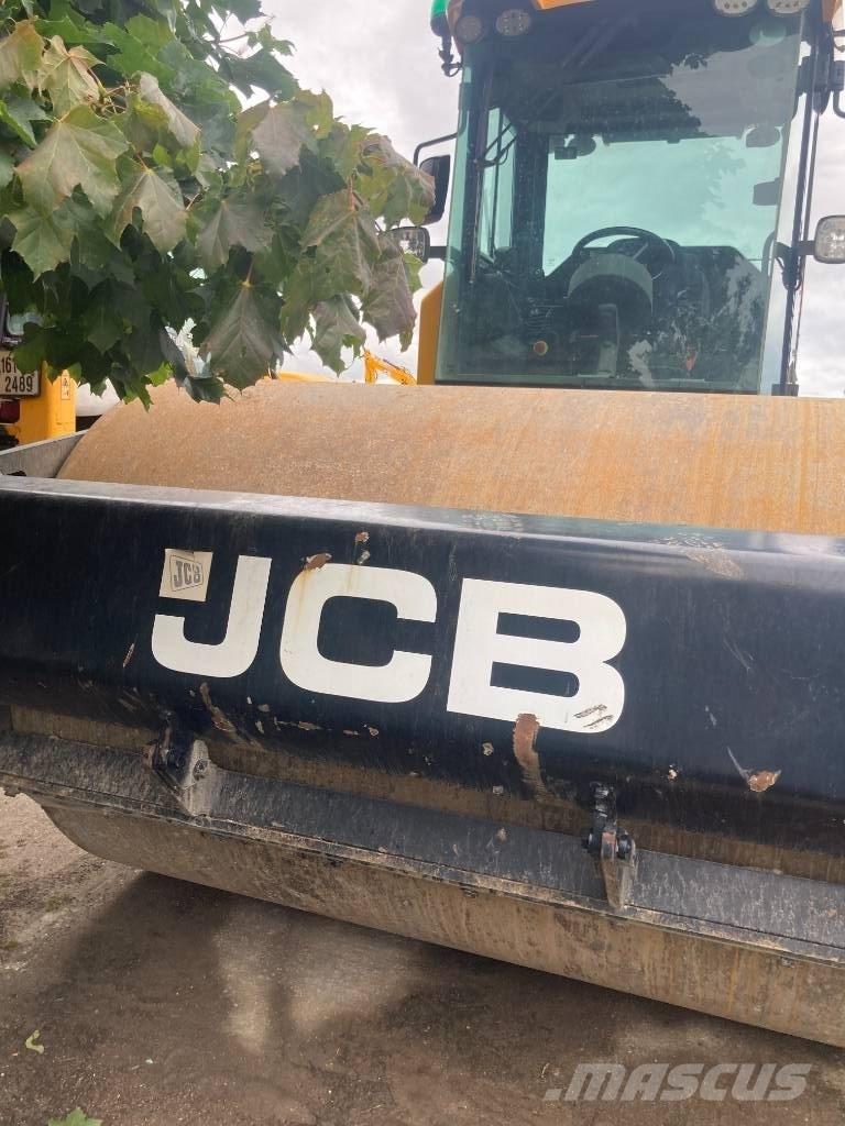 JCB VM137 2015 Enojni valjarji