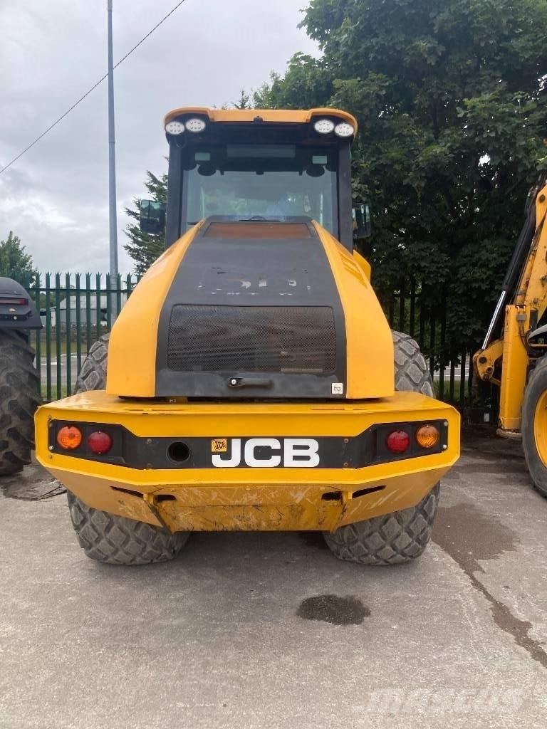 JCB VM137 2015 Enojni valjarji