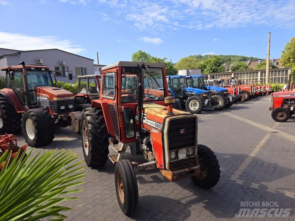 Massey Ferguson 590 Traktorji