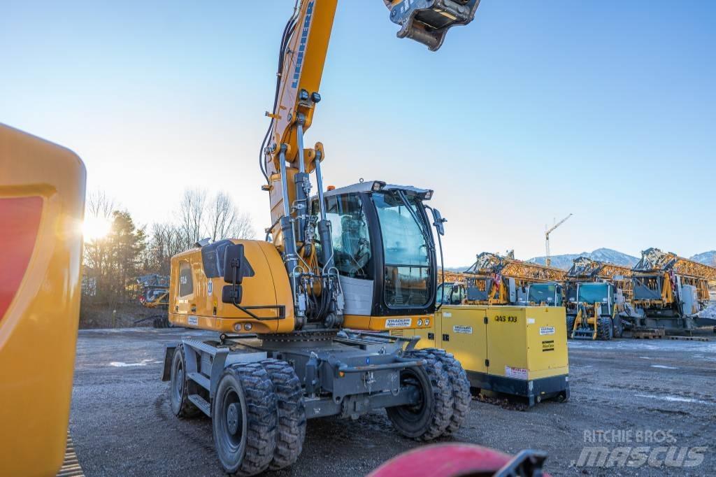 Liebherr A 916 Bagri na kolesih