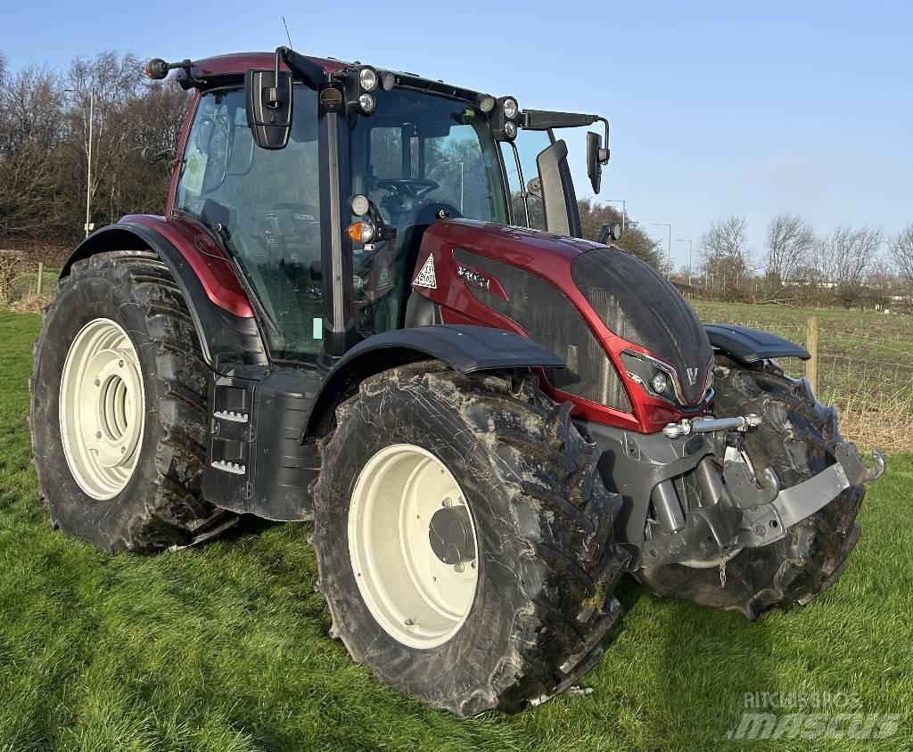 Valtra N175V Traktorji