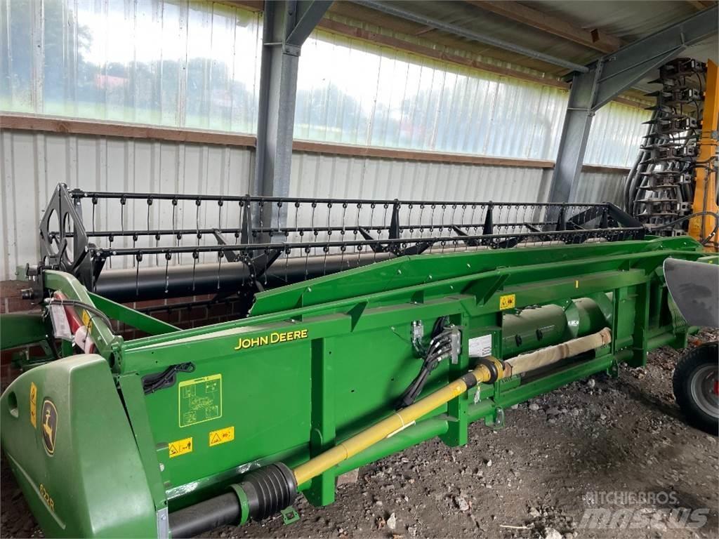 John Deere 622R Glave za kombajne