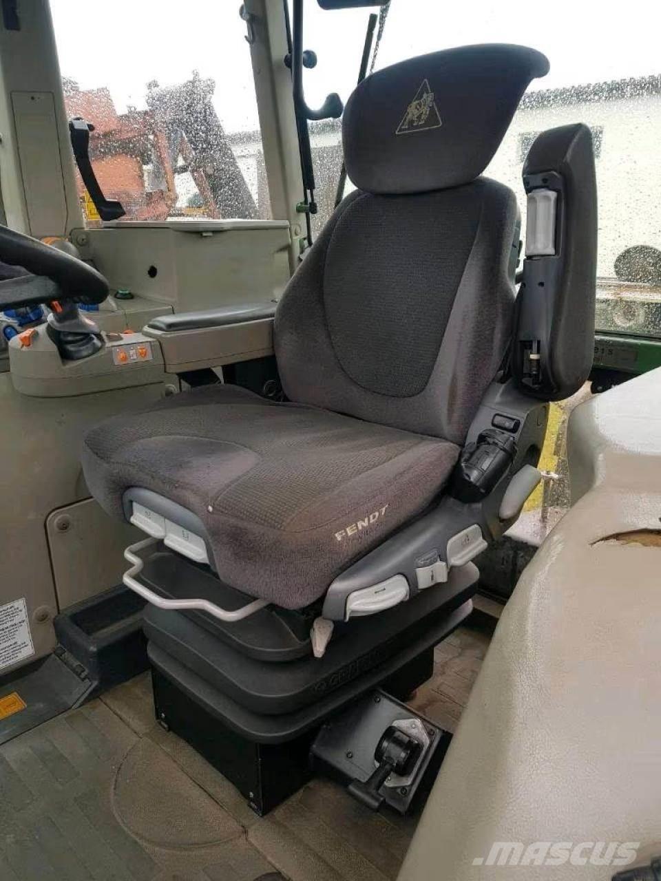 Fendt 930 Vario Traktorji