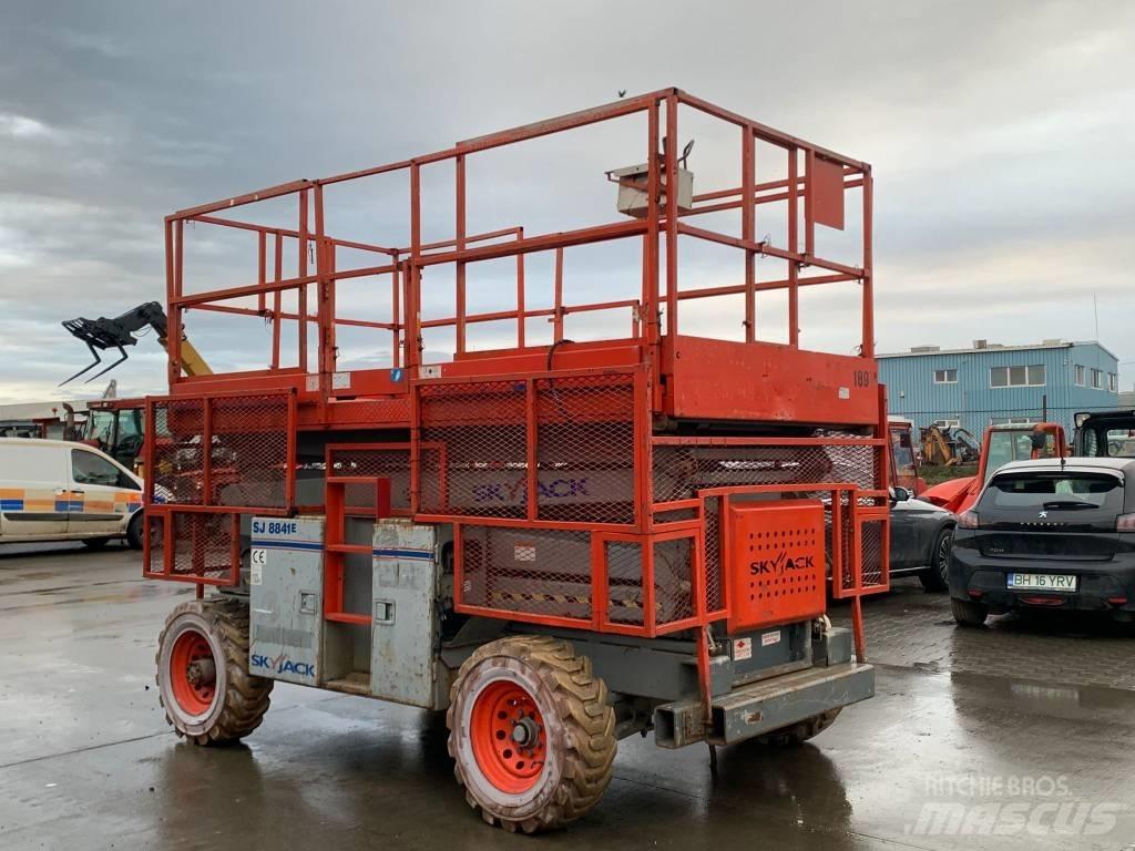 SkyJack SJ 8841 Škarjaste dvižne ploščadi