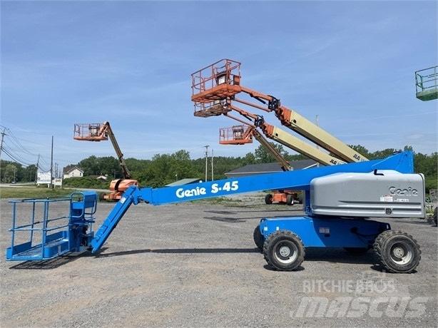 Genie S 45 Teleskopske dvižne ploščadi
