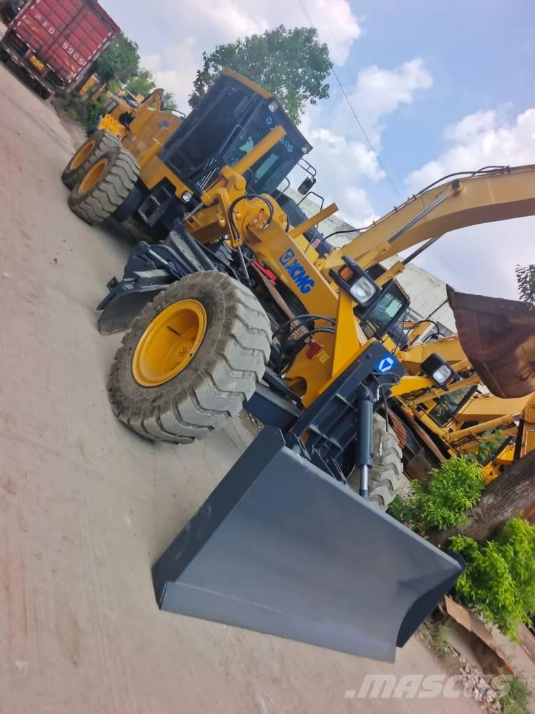 XCMG GR 2153 Grederji