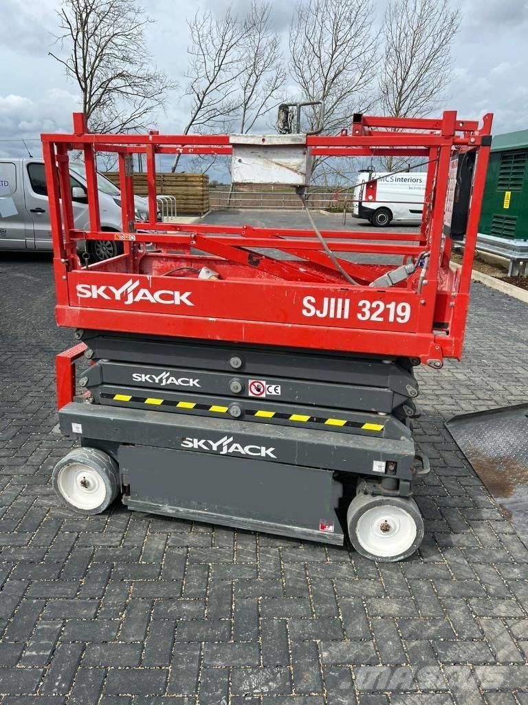 SkyJack SJ 3219 Škarjaste dvižne ploščadi