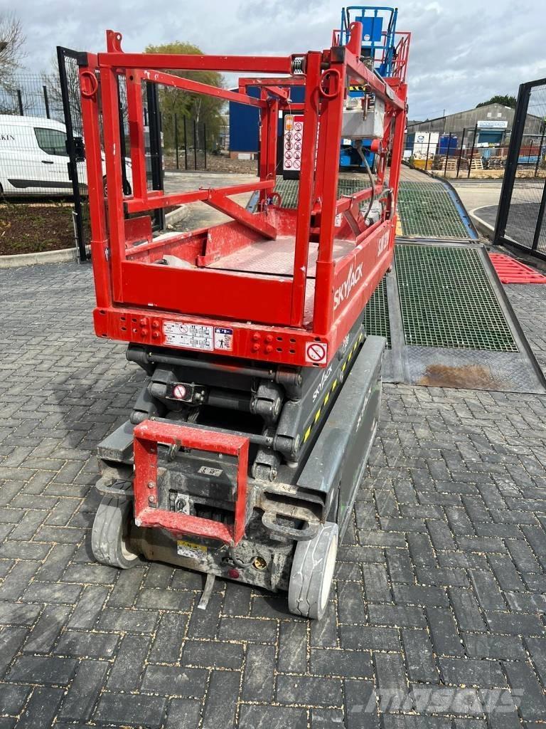 SkyJack SJ 3219 Škarjaste dvižne ploščadi
