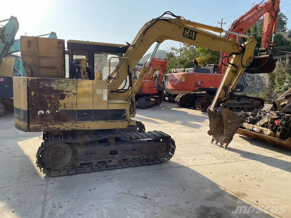 CAT E 70 B Bagri goseničarji