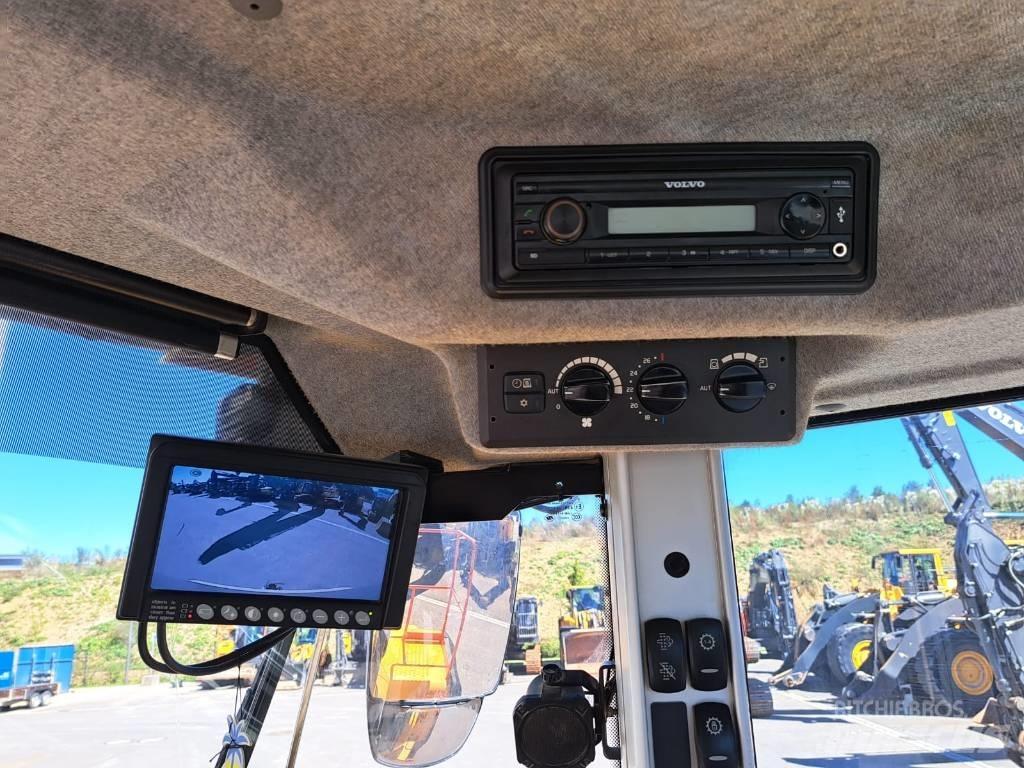 Volvo L 220 H Kolesni nakladalci