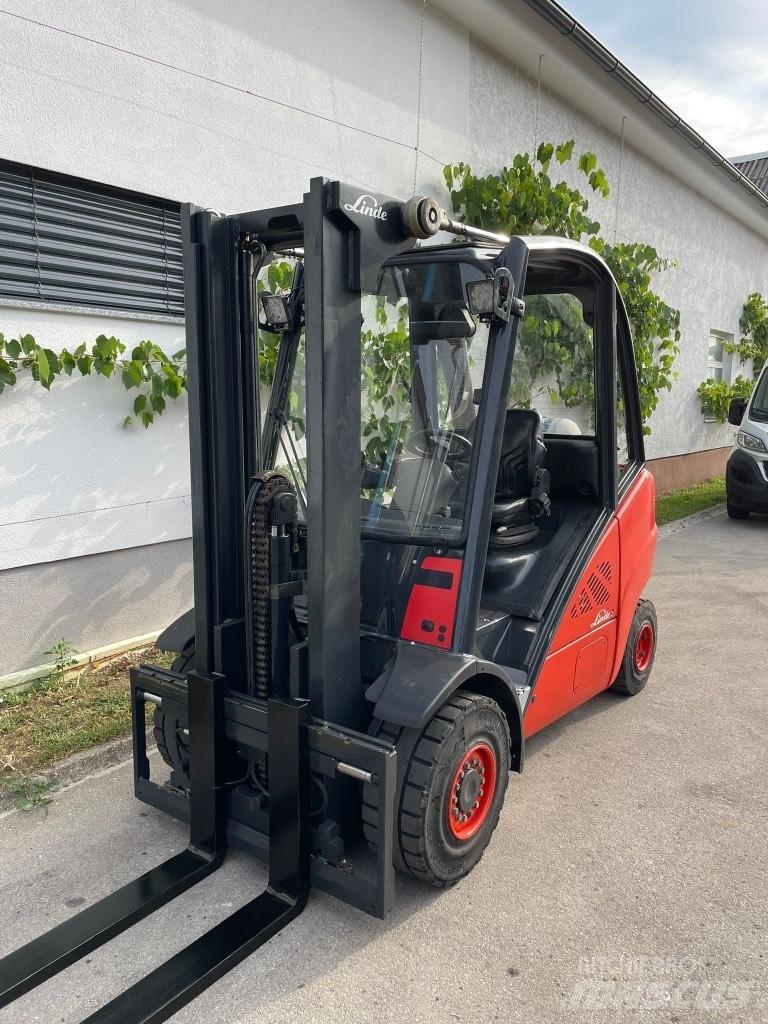 Linde H 30 T Plinski viličarji