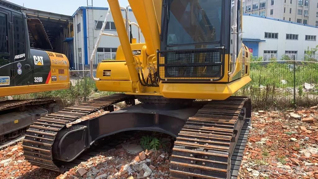 Komatsu PC 210 LC Bagri goseničarji