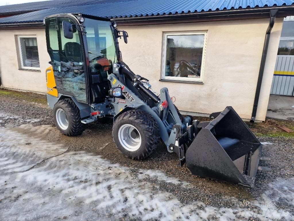GiANT G2300 HD Večnamenski nakladalci