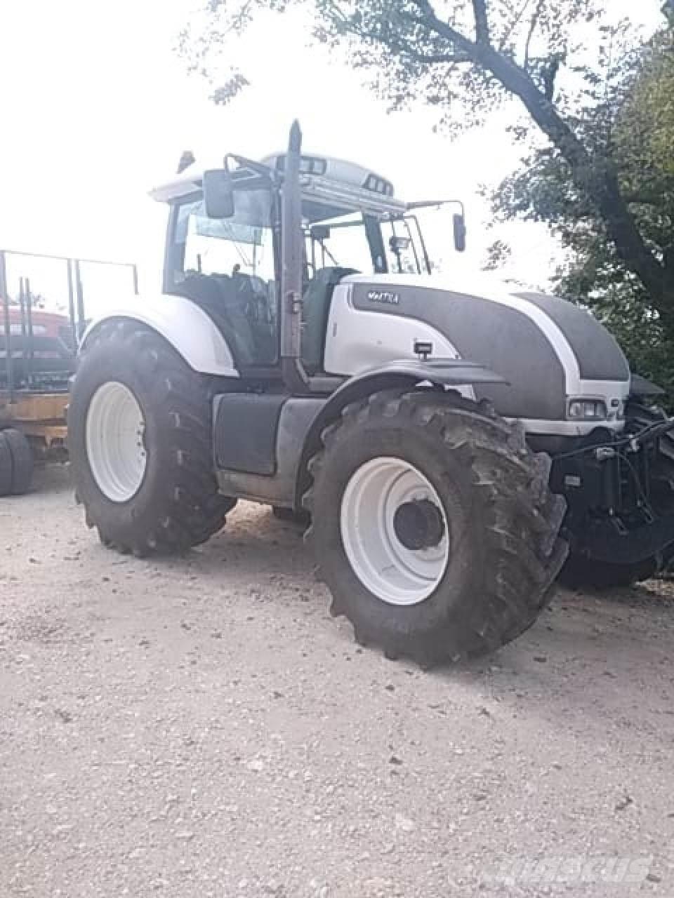 Valtra S 280 Traktorji