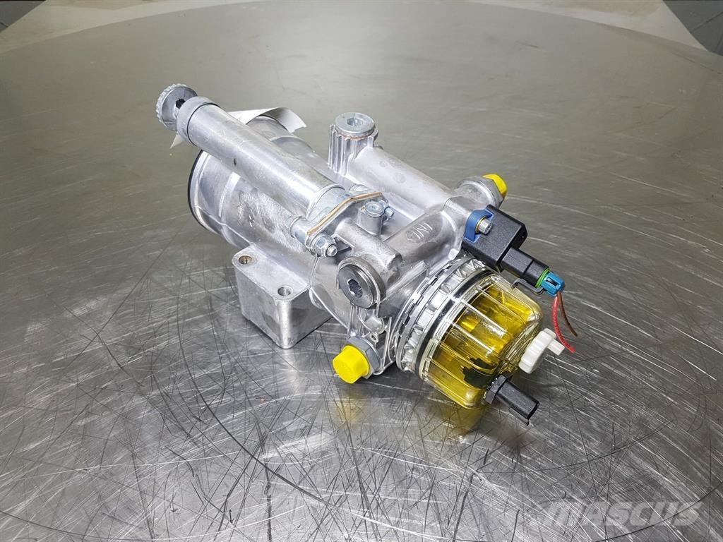 Sennebogen SE1707 Motorji