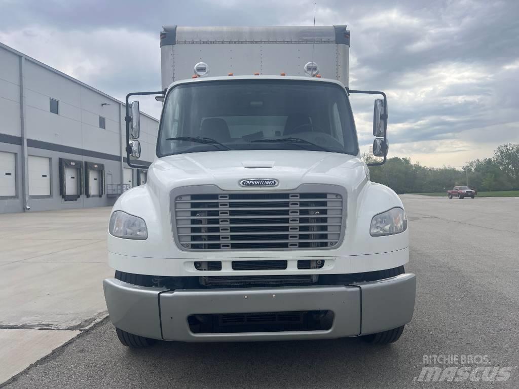 Freightliner M 106 Tovornjaki zabojniki