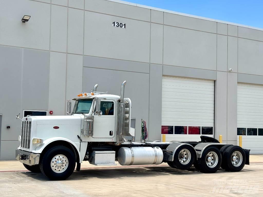 Peterbilt 388 Vlačilci