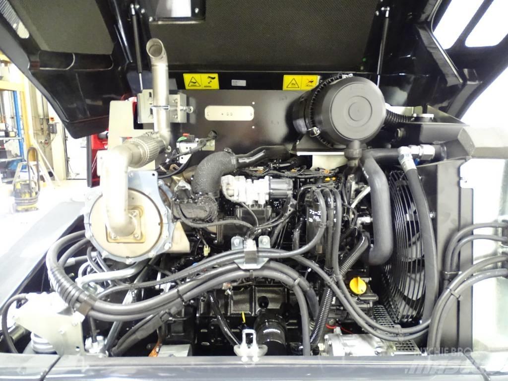 Yanmar V 100-5 Kolesni nakladalci