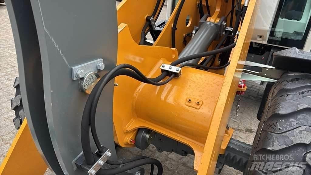 Liebherr L 506 Posebni bagri