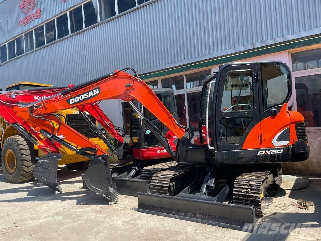 Doosan DX 60 Mini bagri <7t