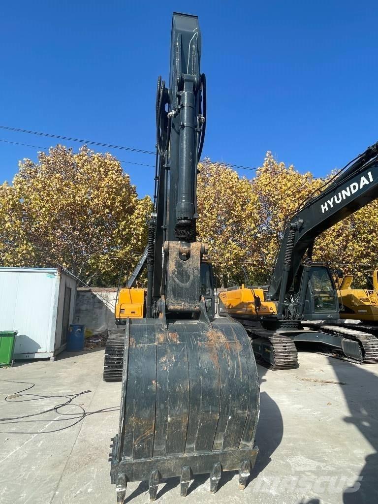 Hyundai HX 220 Bagri goseničarji